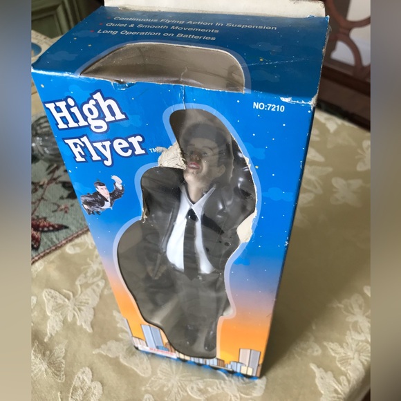 High Flyer vintage Flying Man in Suit 2001 - Picture 11 of 11